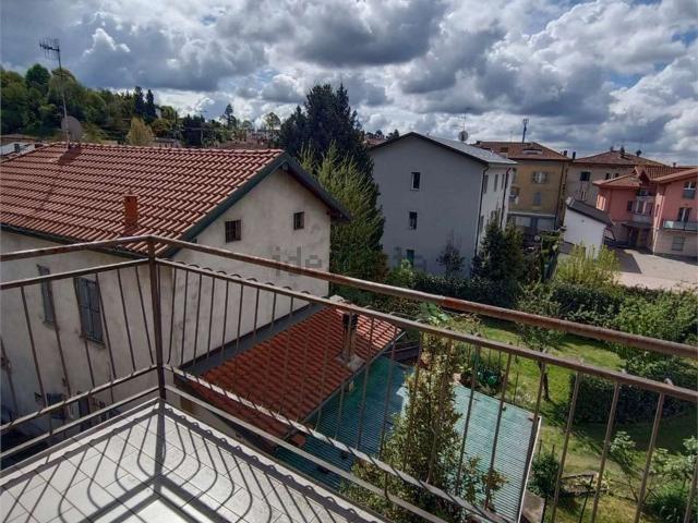 Appartamento in vendita a Como, Lombardia