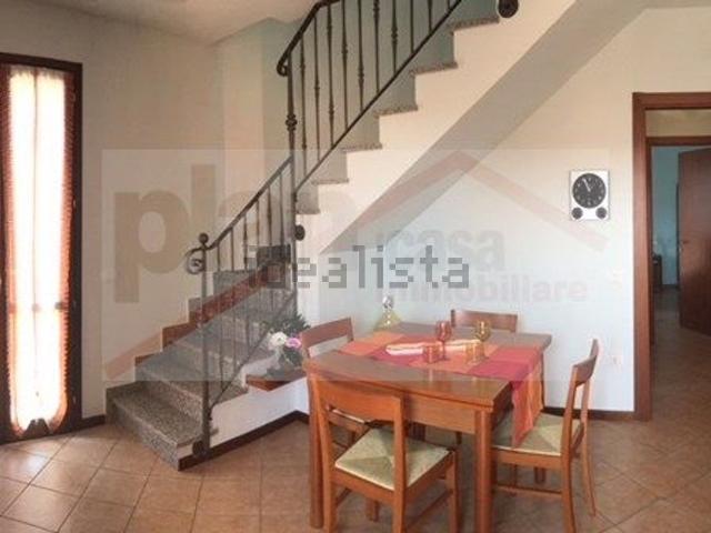 Appartamento in vendita a Osteria Nuova, Marche