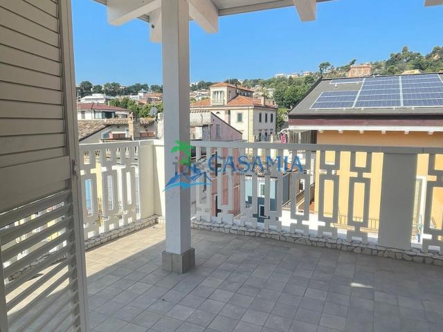 Attico in vendita a Grottammare, Ascoli Piceno
