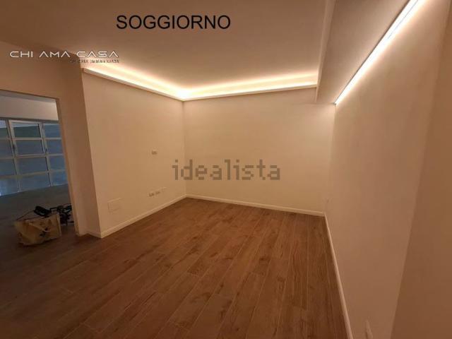 Appartamento in vendita a Pesaro, Pesaro E Urbino