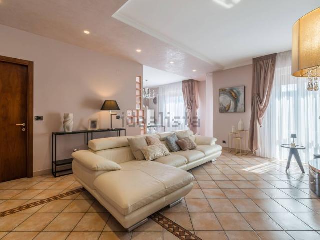 Appartamento in vendita a Tre Vie, Macerata