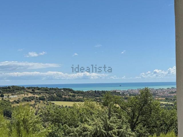 Appartamento in vendita a Contrada Grazie, Marche
