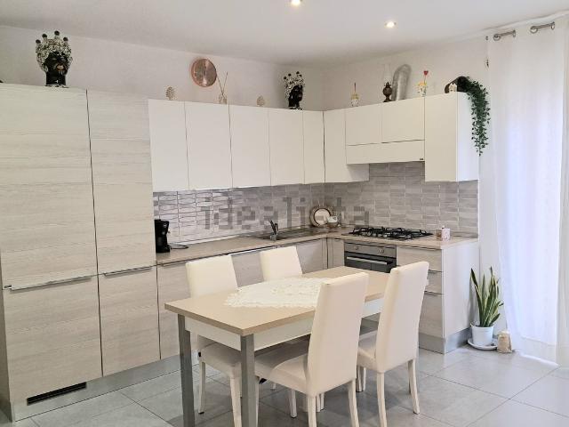 Appartamento in vendita a Caltagirone, Catania