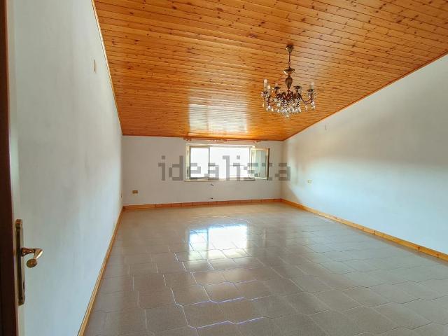 Appartamento in vendita a Bellante, Abruzzo