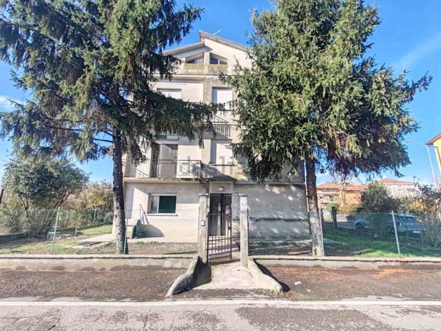 Appartamento in vendita a Re, Reggio Emilia