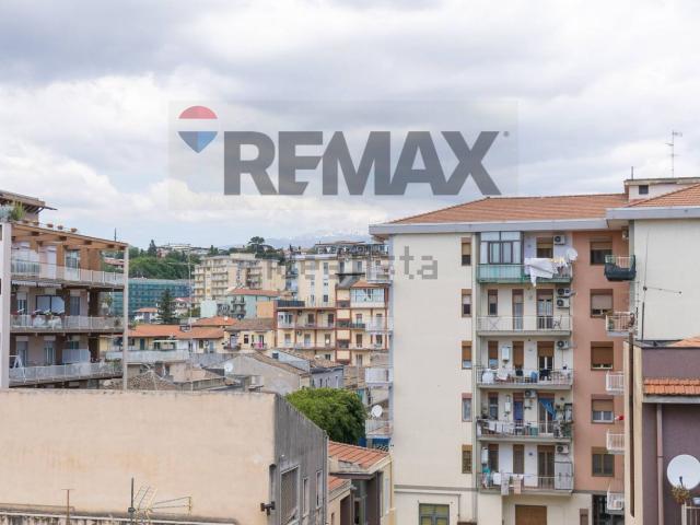 Appartamento in vendita a Picanello-Ognina-Barriera-Canalicchio, Catania
