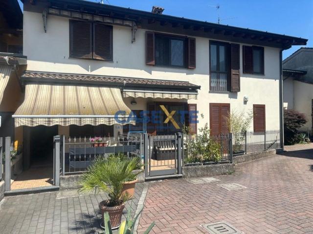 Appartamento in vendita a Truccazzano, Lombardia