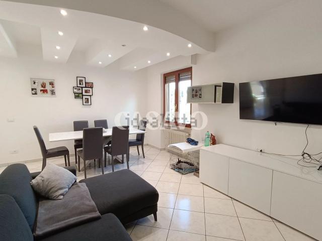 Appartamento in vendita a Paese Alto, Marche