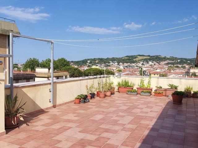Appartamento in vendita a Marche, Pesaro E Urbino