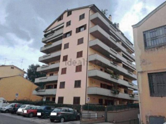 Appartamento in vendita a Prato, Toscana
