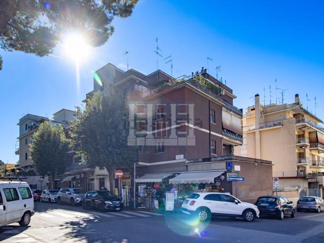 Attico in vendita a Municipio Roma III, Roma Capitale