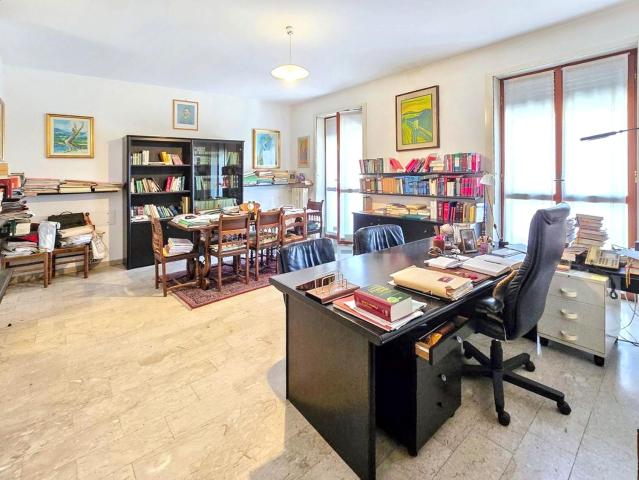 Appartamento in vendita a Borghetto, Monza