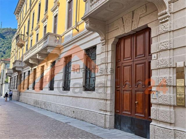 Appartamento in vendita a Città murata, Como