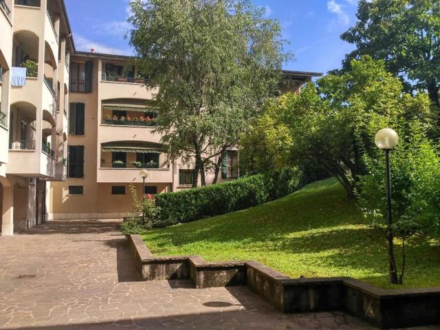 Appartamento in vendita a Oreno, Vimercate