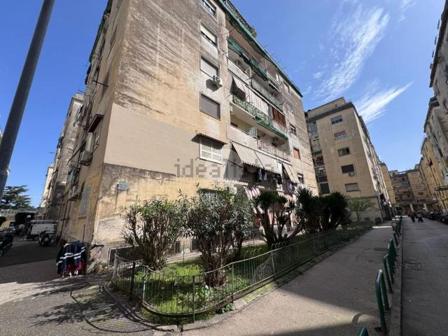 Appartamento in vendita a Municipalità 7, Miano