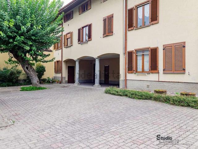 Appartamento in vendita a Annone di Brianza, Lecco