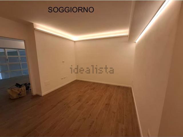 Appartamento in vendita a Pesaro, Pesaro E Urbino