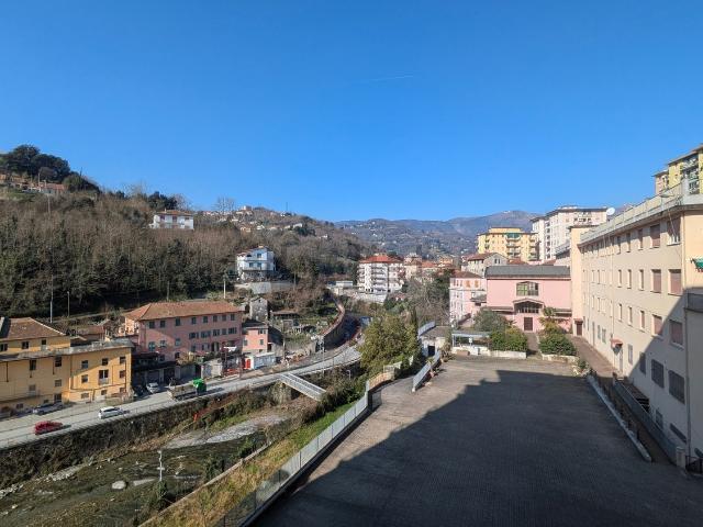 Appartamento in vendita a Ceranesi, Liguria