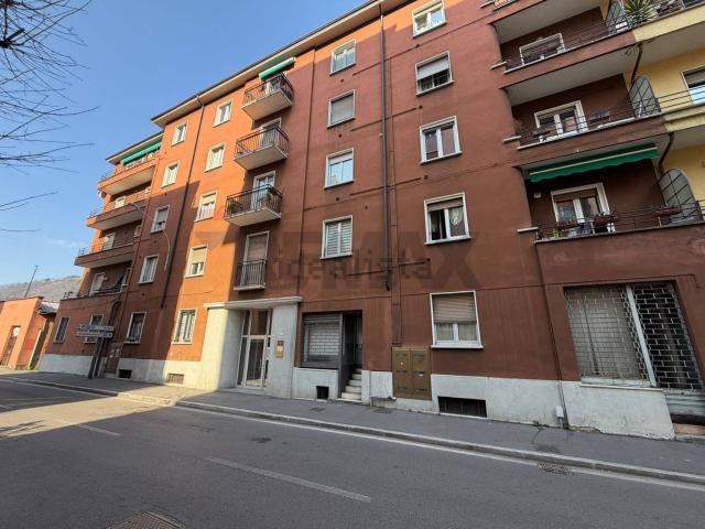 Appartamento in vendita a Caserme, Como