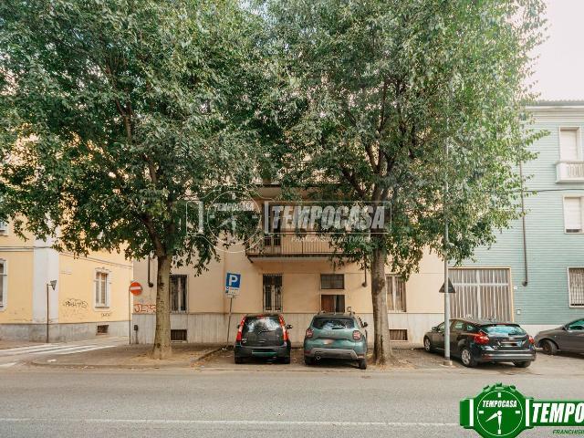 Appartamento in vendita a Voghera, Lombardia