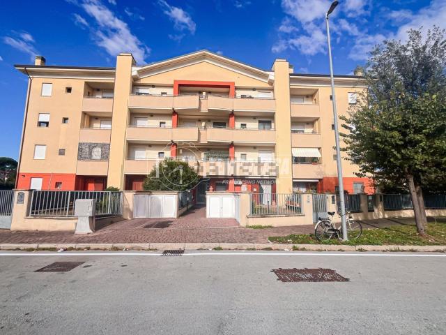 Appartamento in vendita a Savignano Sul Rubicone, Reggio Emilia