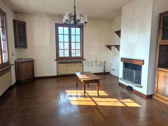 Appartamento in vendita a Casella, Liguria