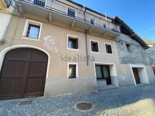 Appartamento in vendita a Quart, Aosta