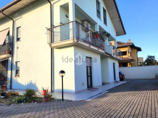 Appartamento in vendita a Casorezzo, Milano