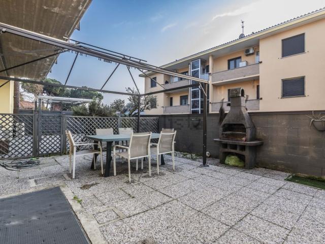 Appartamento in vendita a Gerenzano, Varese