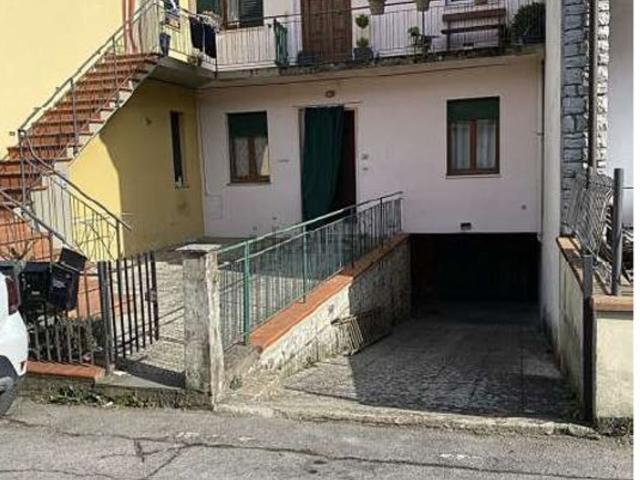 Appartamento in vendita a Bucine, Toscana