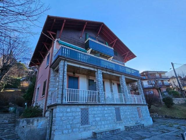 Appartamento in vendita a Esino Lario, Lombardia