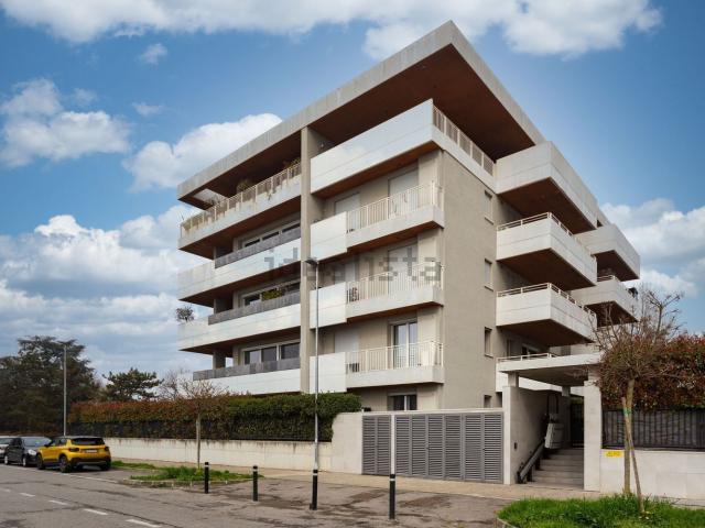 Appartamento in vendita a Concorezzo, Lombardia