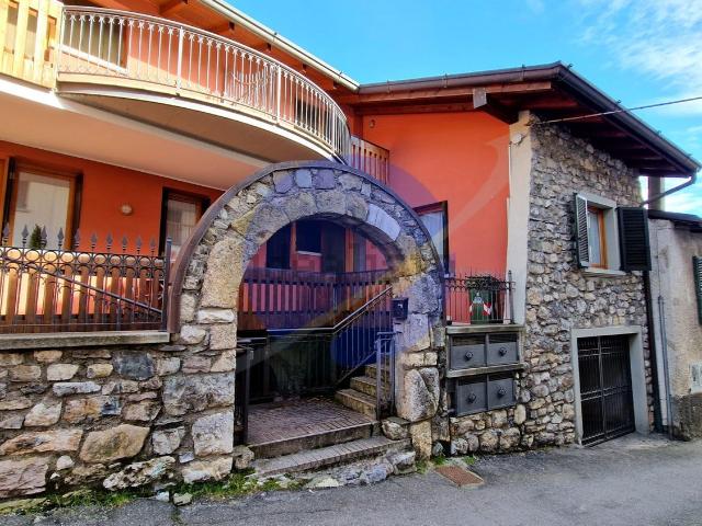 Appartamento in vendita a Comunità montana della valle Camonica, Borno