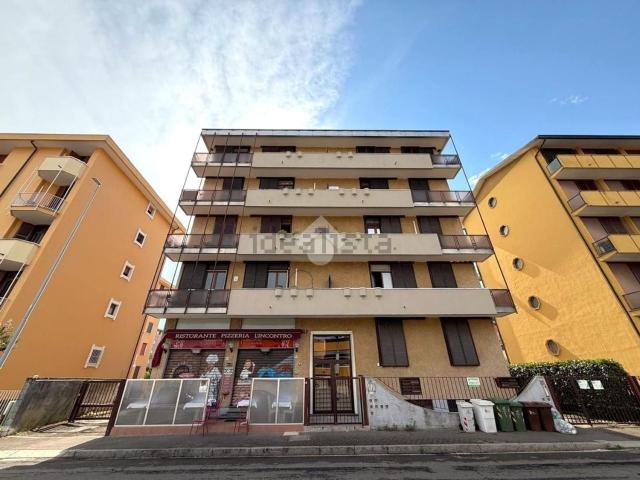 Appartamento in vendita a Magenta, Milano