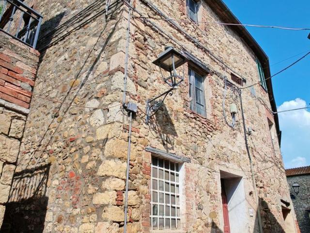 Appartamento in vendita a Ferraiola, Pari