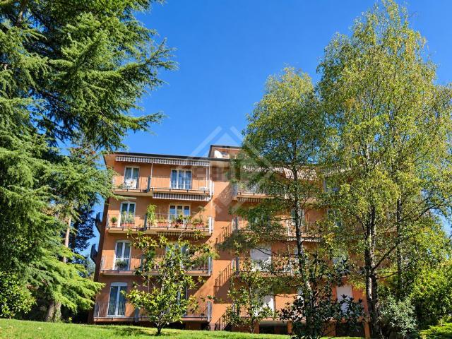 Appartamento in vendita a Biumo Superiore, Varese
