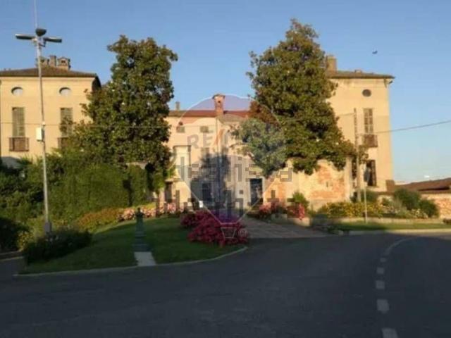Appartamento in vendita a Zerbo, Lombardia