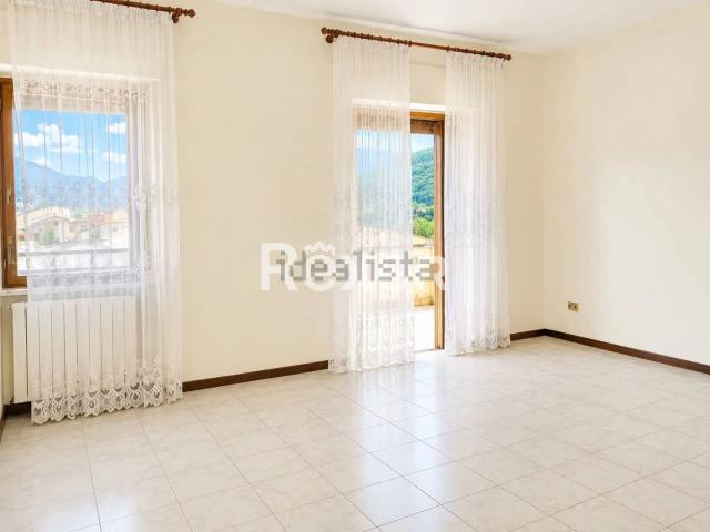 Appartamento in vendita a Sulmona, L'Aquila