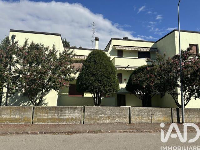 Appartamento in vendita a Novi di Modena, Modena
