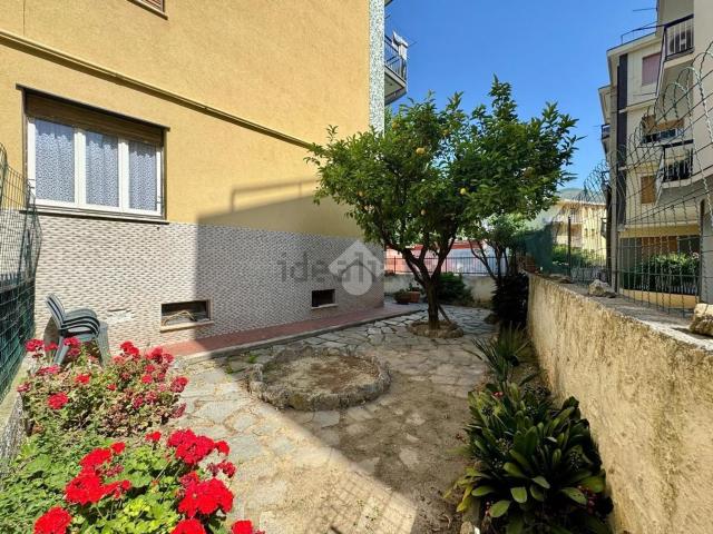 Appartamento in vendita a Spotorno, Liguria