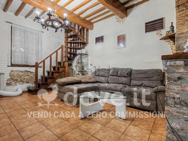 Appartamento in vendita a Pistoia, Toscana