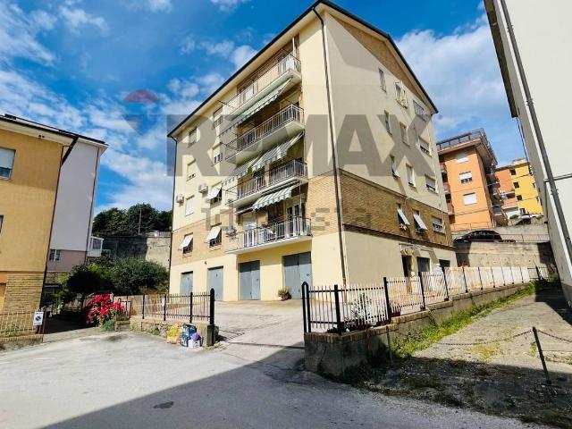 Appartamento in vendita a Porta Pesa, Marche