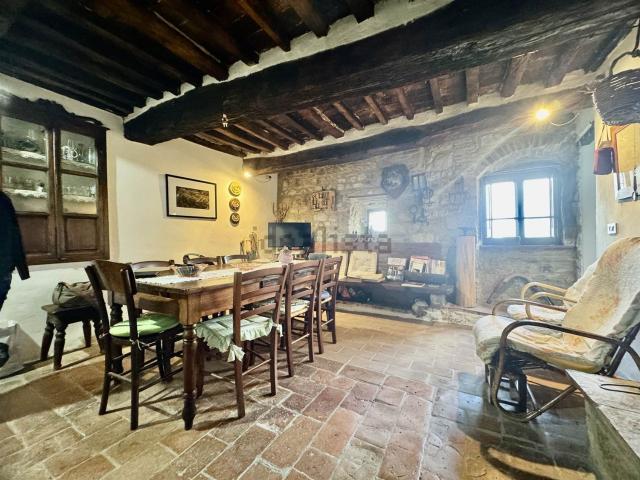 Appartamento in vendita a Monteverdi Marittimo, Toscana