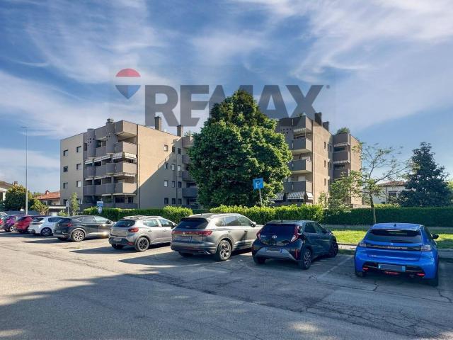 Appartamento in vendita a Quartiere Morona, Trezzano Sul Naviglio