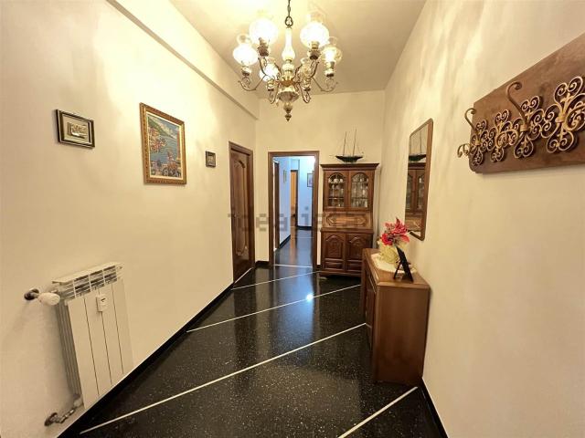 Appartamento in vendita a Centro Ovest, Serra Riccò
