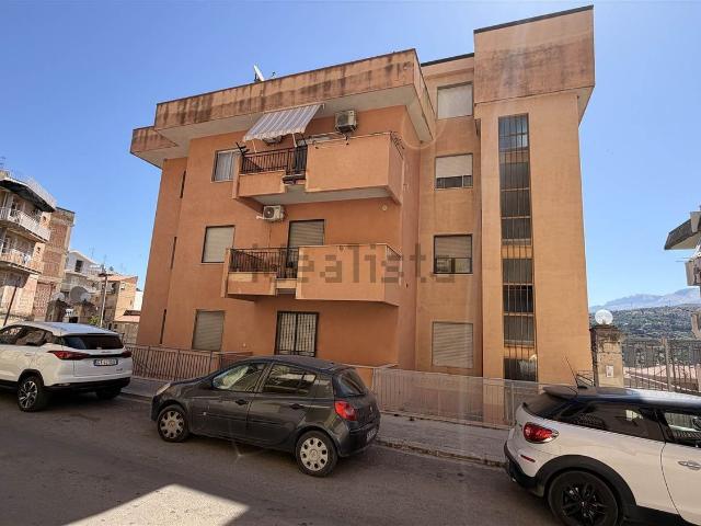 Appartamento in vendita a Campofelice Di Roccella, Sicilia