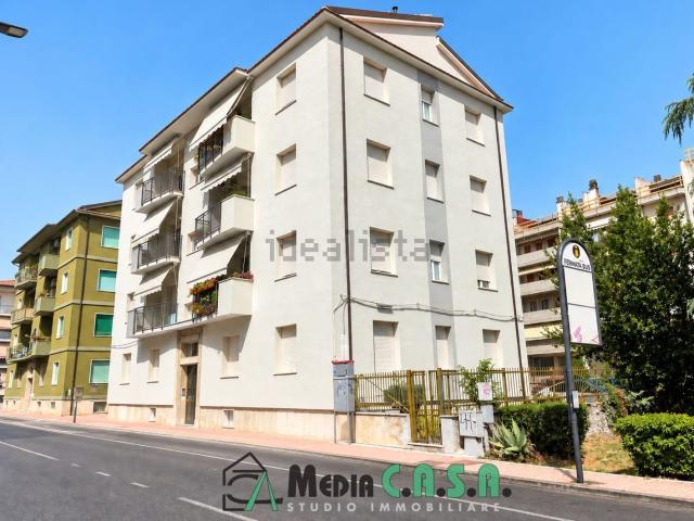 Appartamento in vendita a Borgo Solestà, Ascoli Piceno