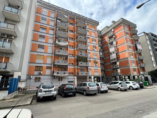 Appartamento in vendita a Taranto