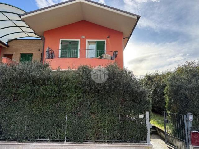 Appartamento in vendita a Colli al Metauro, Marche