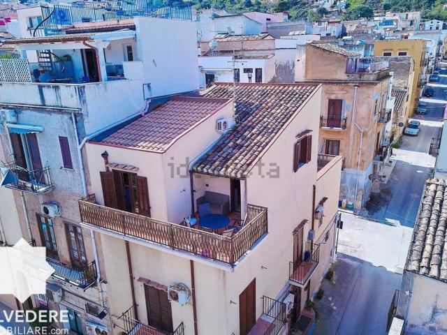 Attico in vendita a Castellammare Del Golfo, Sicilia